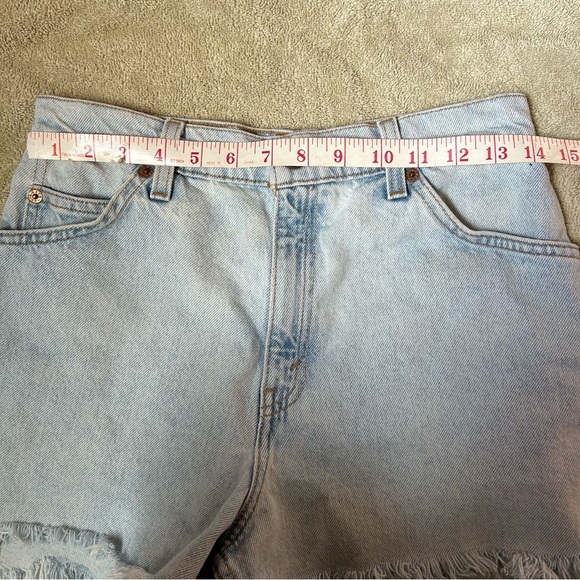 Light Blue Levi’s Frayed Shorts - Picture 3 of 5
